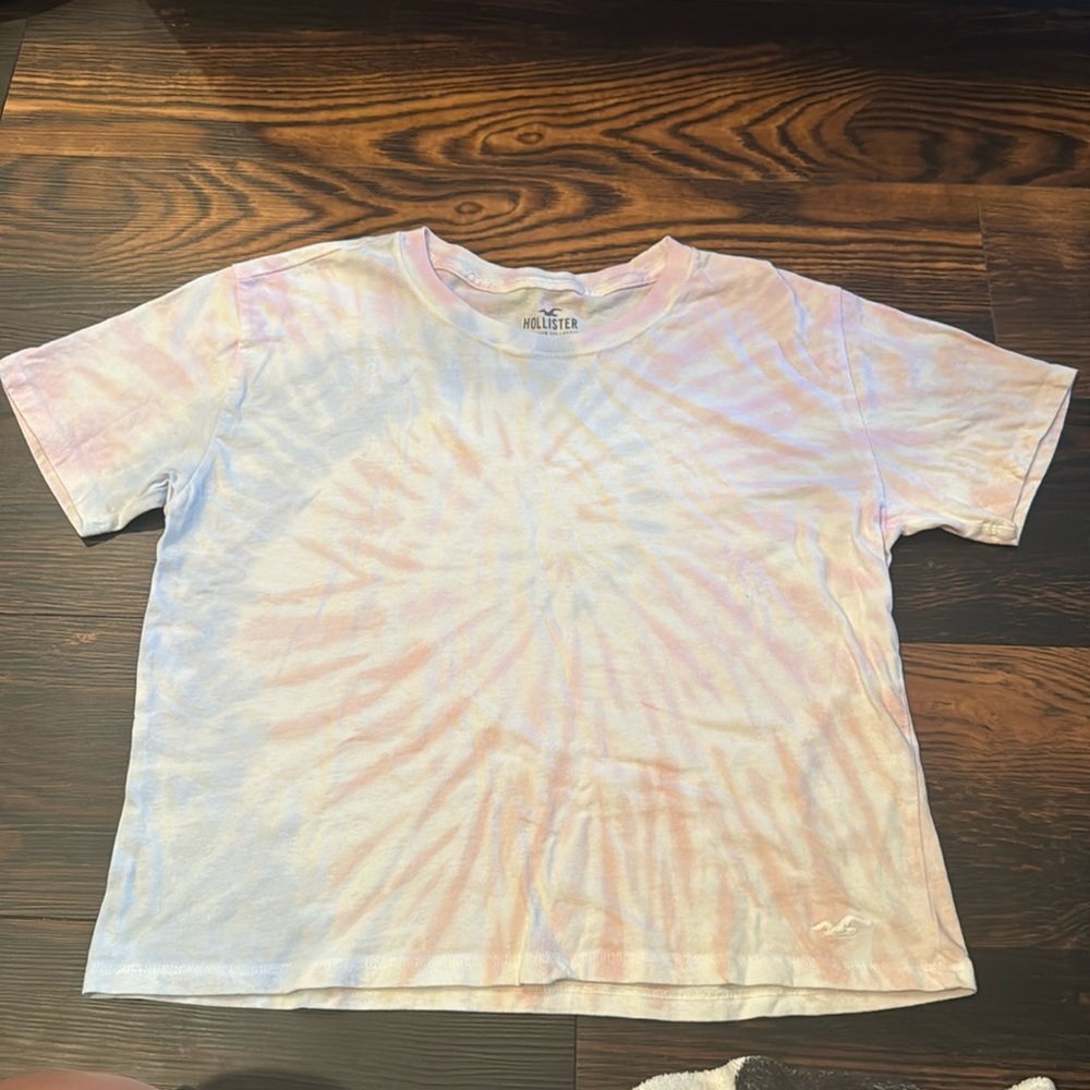 Hollister Tie-dye‎ Tee. Adult S.